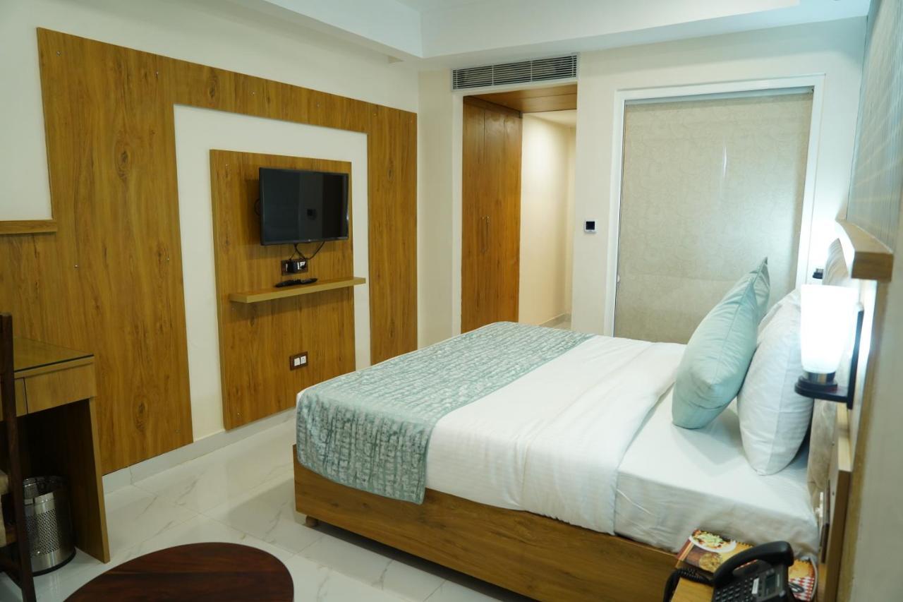 Kharar Hotel Shanti Sagar מראה חיצוני תמונה
