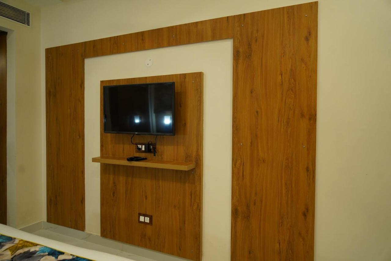 Kharar Hotel Shanti Sagar מראה חיצוני תמונה
