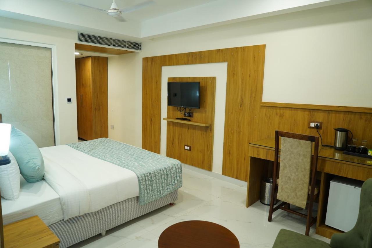 Kharar Hotel Shanti Sagar מראה חיצוני תמונה